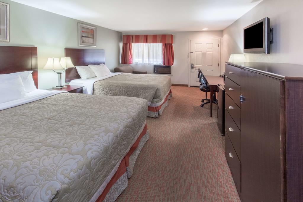 Global Inn Coos Bay Extérieur photo